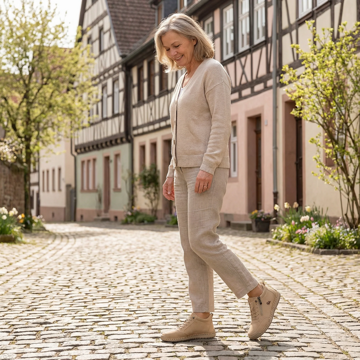 Mila | Comfortable Orthopedic Sneakers with Zipper