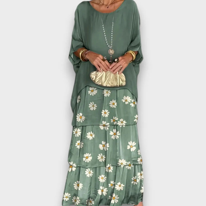 Lara | Elegant Flowing Maxi Dress