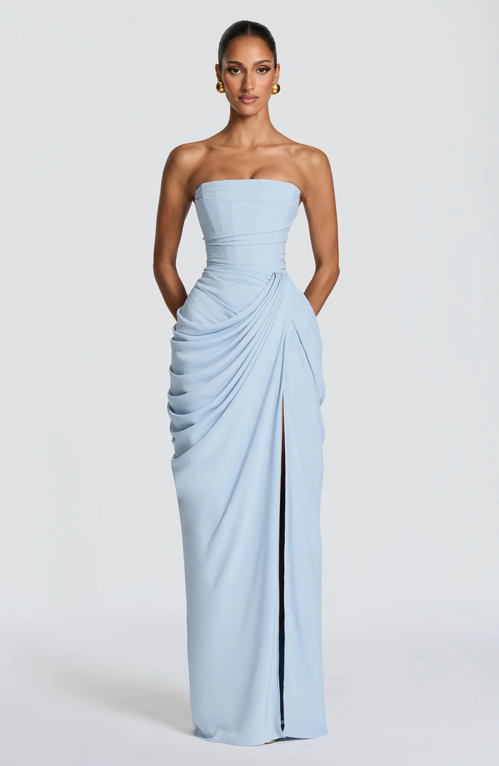 Lola™ | Sculpting Elegance That Defines Your Figure