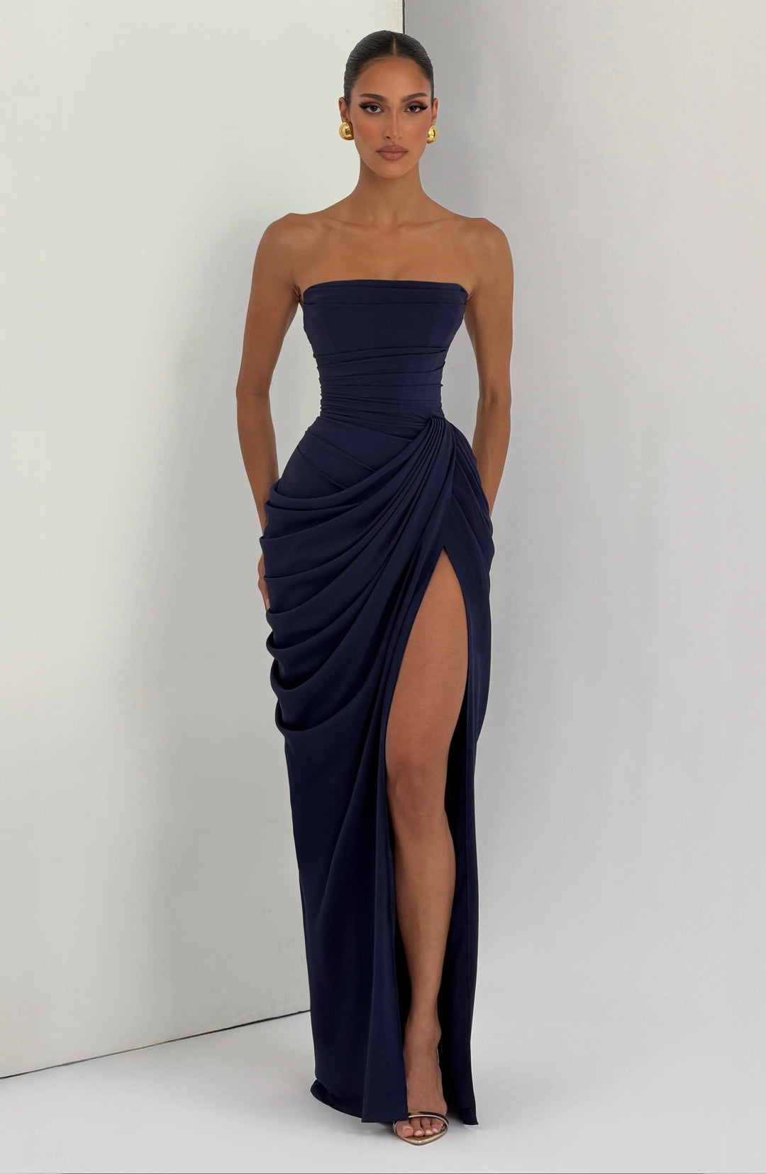 Lola™ | Sculpting Elegance That Defines Your Figure