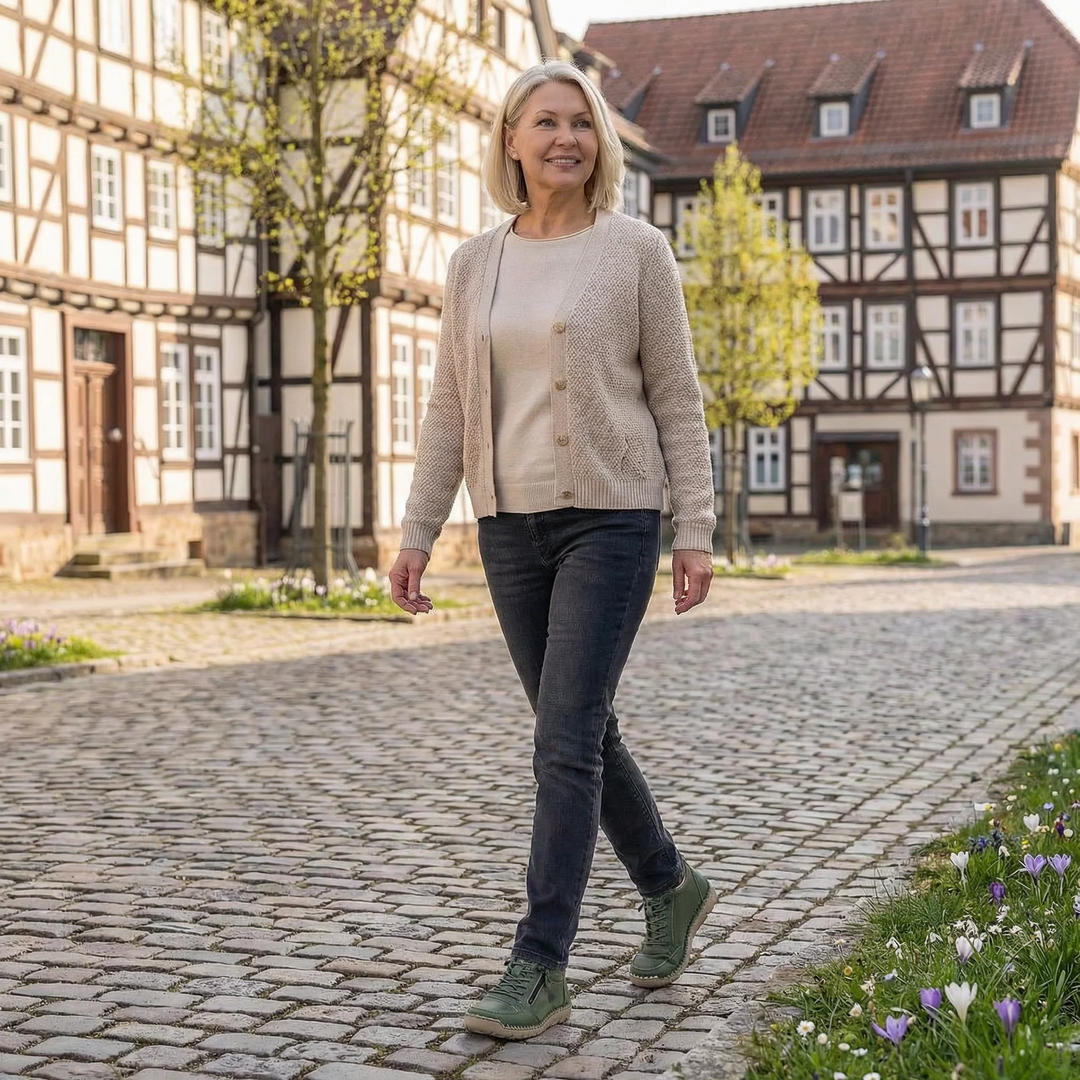 Mila | Comfortable Orthopedic Sneakers with Zipper