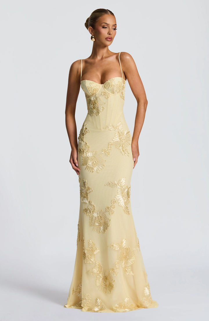 Raquel™ | Structured Elegance with Exclusive Details