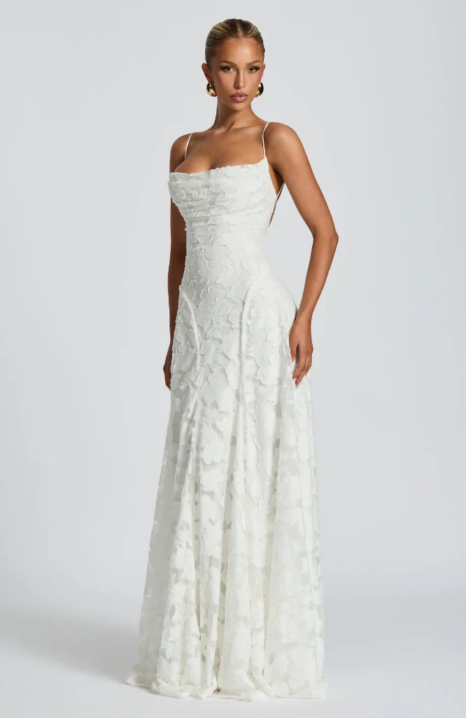 Grace | Elegant Lace Maxi Dress