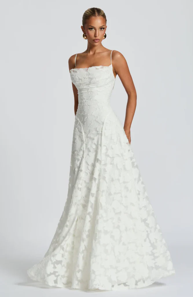 Grace | Elegant Lace Maxi Dress