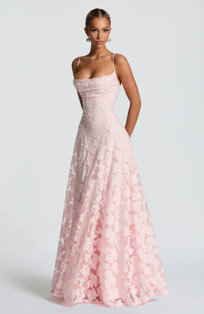 Grace | Elegant Lace Maxi Dress
